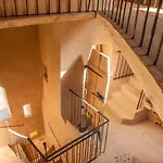 Turm Zu Schloss Schedling * טרוסטברג אן דר אלץ